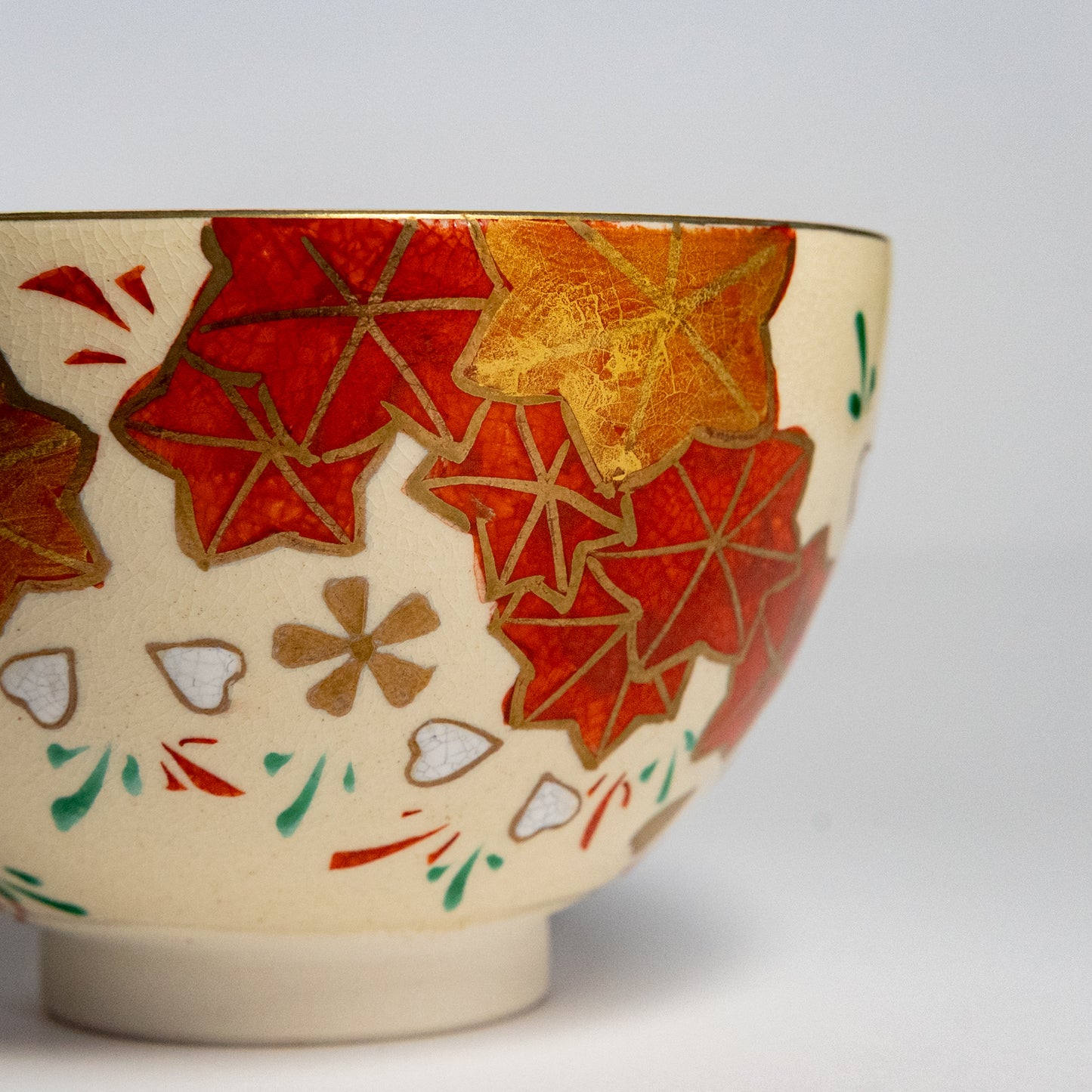 Matcha Bowl “Ninsei-style Cherry Blossoms and Autumn Leaves”