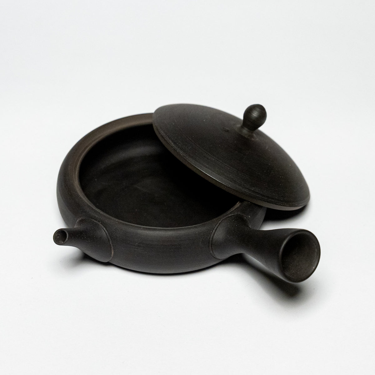 Tokoname Ware Flat Teapot By Gyokko Kiln