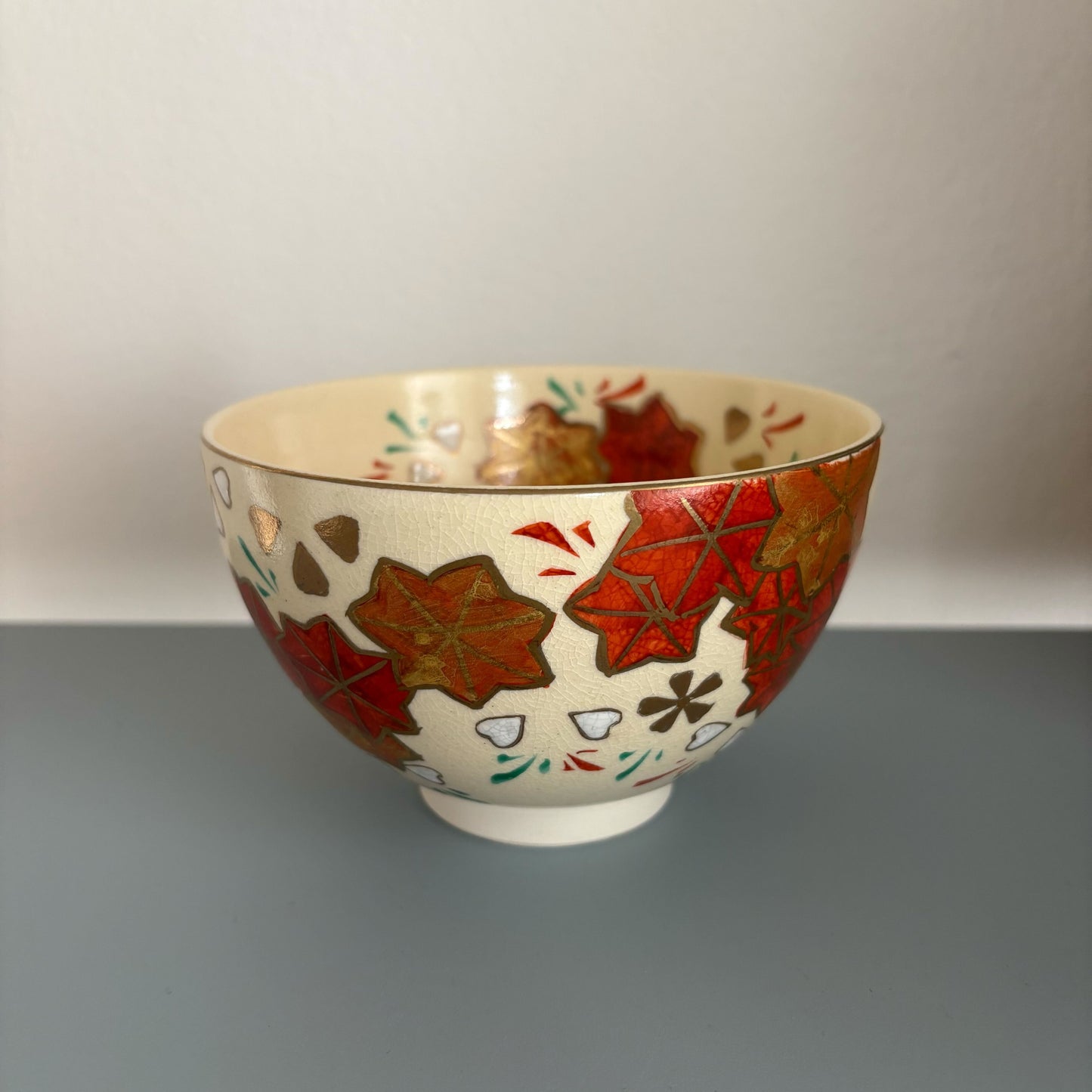 Matcha Bowl “Ninsei-style Cherry Blossoms and Autumn Leaves”